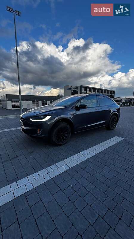 Позашляховик / Кросовер Tesla Model X 2020 в Львові