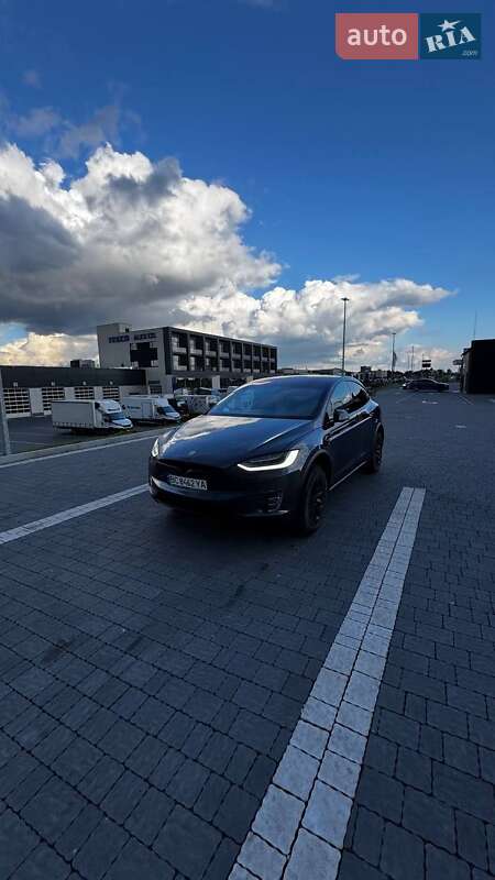 Позашляховик / Кросовер Tesla Model X 2020 в Львові