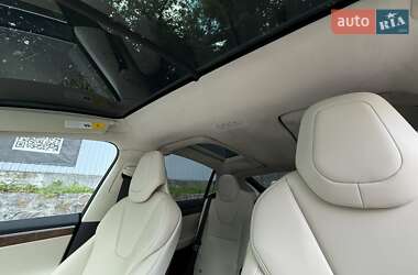 Внедорожник / Кроссовер Tesla Model X 2017 в 