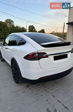 Внедорожник / Кроссовер Tesla Model X 2020 в 