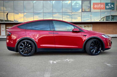 Позашляховик / Кросовер Tesla Model X 2019 в 