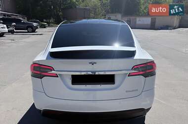 Внедорожник / Кроссовер Tesla Model X 2020 в 