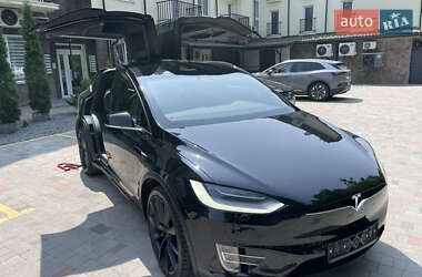 Позашляховик / Кросовер Tesla Model X 2018 в 