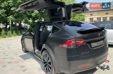 Позашляховик / Кросовер Tesla Model X 2018 в 