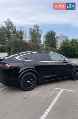 Позашляховик / Кросовер Tesla Model X 2020 в 