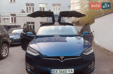 Внедорожник / Кроссовер Tesla Model X 2018 в 