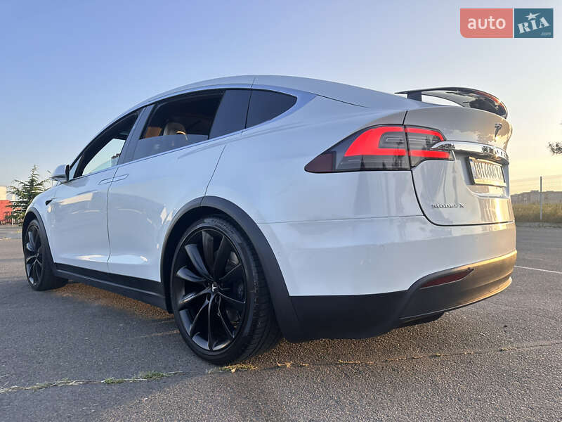 Позашляховик / Кросовер Tesla Model X 2018 в Одесі