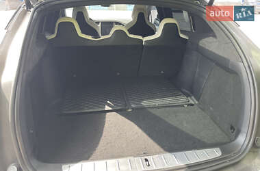 Внедорожник / Кроссовер Tesla Model X 2019 в 