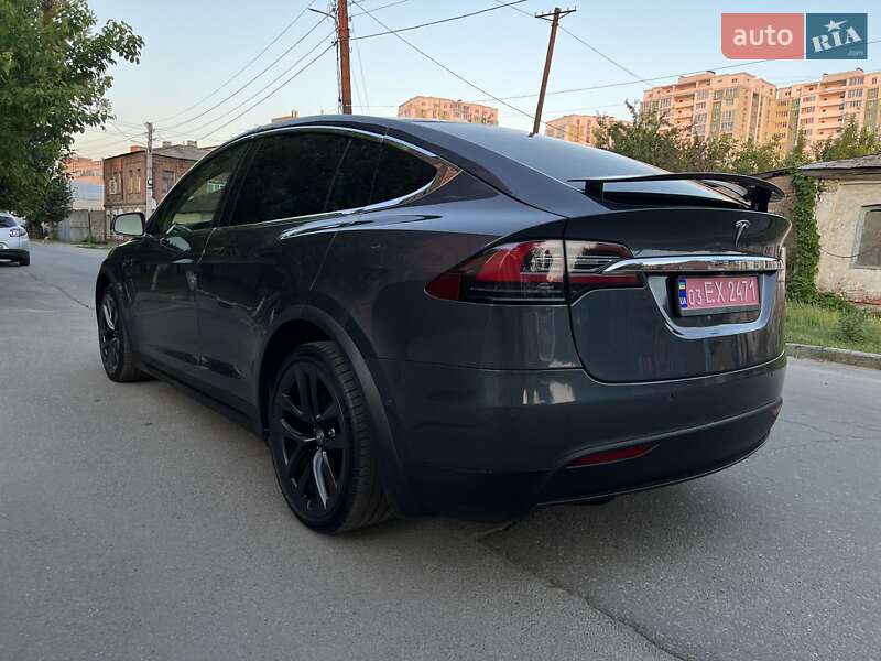 Позашляховик / Кросовер Tesla Model X 2019 в Харкові