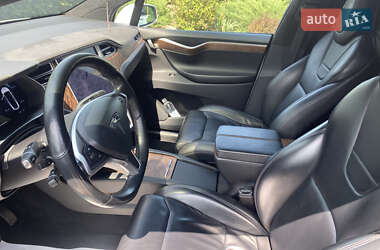 Внедорожник / Кроссовер Tesla Model X 2017 в 