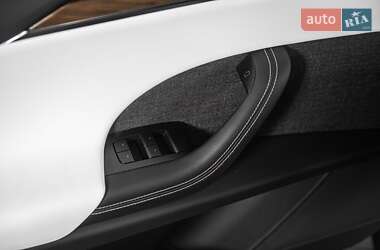 Внедорожник / Кроссовер Tesla Model X 2023 в 