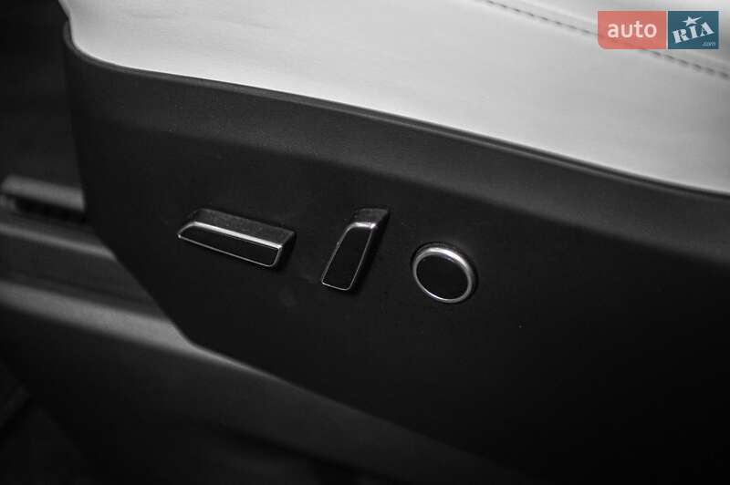 Позашляховик / Кросовер Tesla Model X 2023 в Одесі