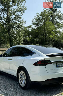 Внедорожник / Кроссовер Tesla Model X 2016 в 