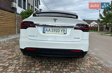 Позашляховик / Кросовер Tesla Model X 2018 в 