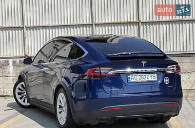 Позашляховик / Кросовер Tesla Model X 2017 в 