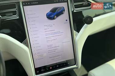Позашляховик / Кросовер Tesla Model X 2017 в 