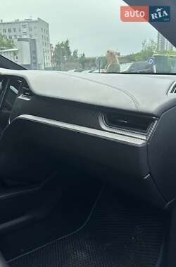 Внедорожник / Кроссовер Tesla Model X 2018 в 