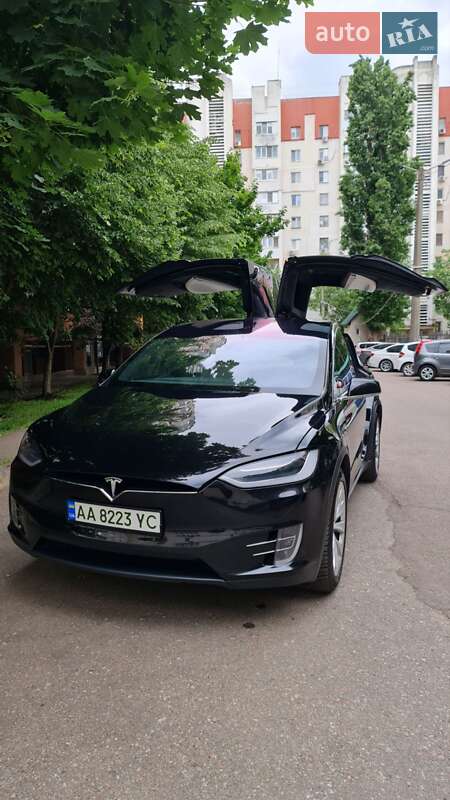 Позашляховик / Кросовер Tesla Model X 2017 в Одесі