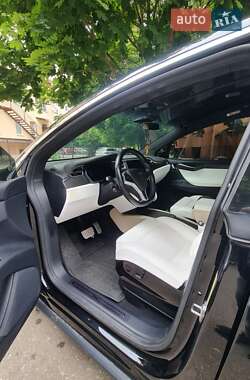 Внедорожник / Кроссовер Tesla Model X 2017 в 
