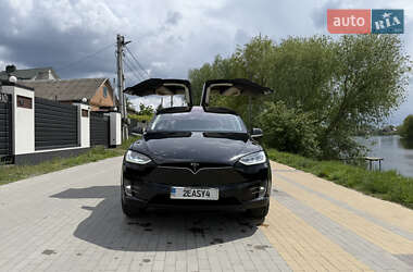 Внедорожник / Кроссовер Tesla Model X 2017 в 