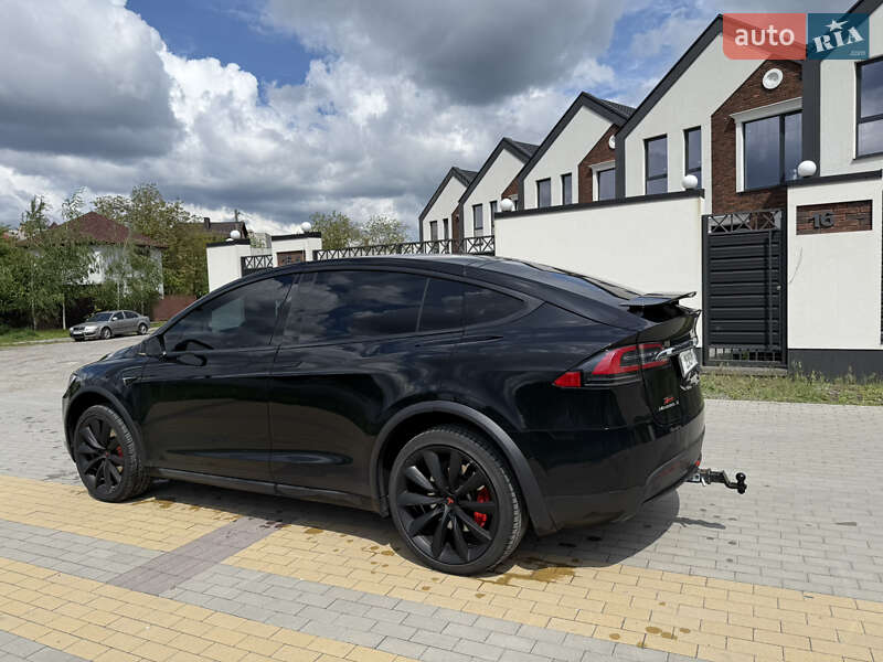 Позашляховик / Кросовер Tesla Model X 2017 в Києві