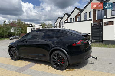 Внедорожник / Кроссовер Tesla Model X 2017 в 