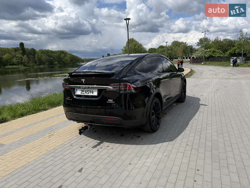Позашляховик / Кросовер Tesla Model X 2017 в Києві