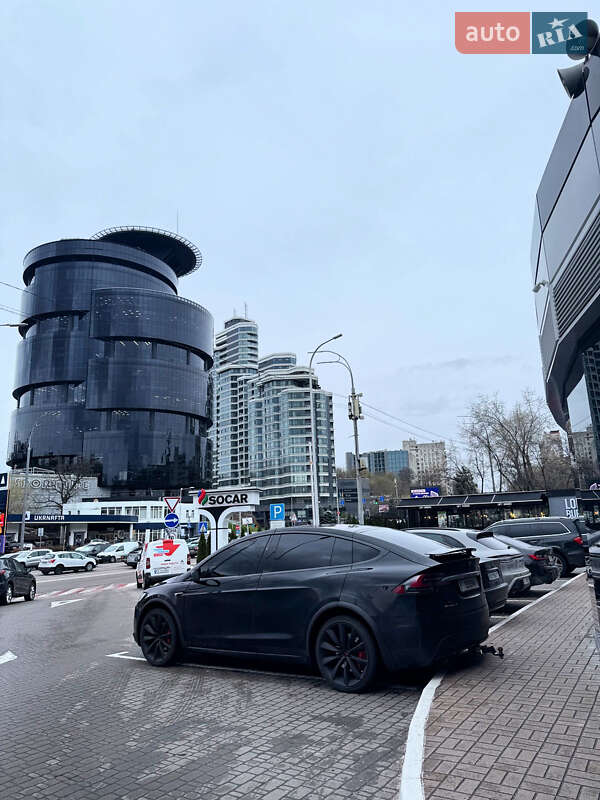 Позашляховик / Кросовер Tesla Model X 2017 в Києві