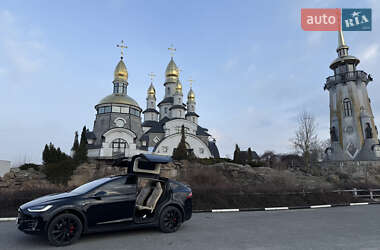 Внедорожник / Кроссовер Tesla Model X 2017 в 