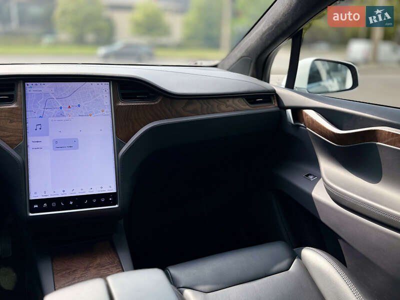 Позашляховик / Кросовер Tesla Model X 2019 в Харкові