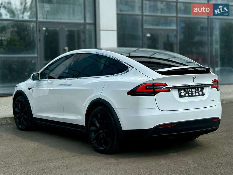 Позашляховик / Кросовер Tesla Model X 2019 в Харкові