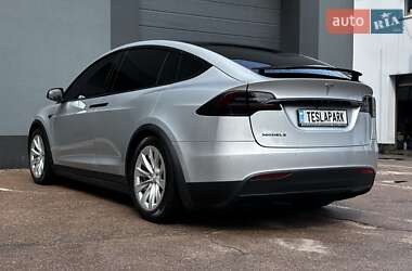 Внедорожник / Кроссовер Tesla Model X 2016 в 