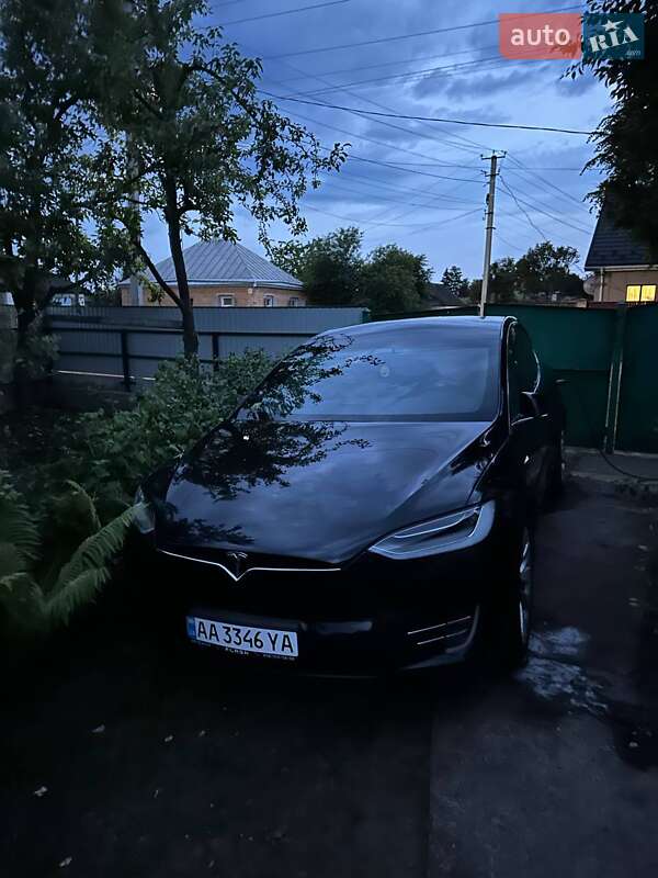 Позашляховик / Кросовер Tesla Model X 2017 в Харкові