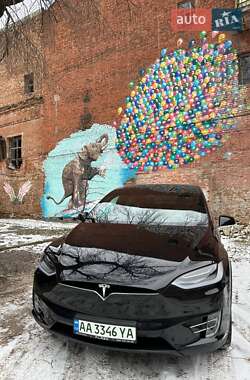 Позашляховик / Кросовер Tesla Model X 2017 в 