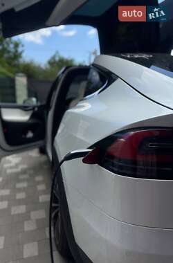 Внедорожник / Кроссовер Tesla Model X 2018 в 