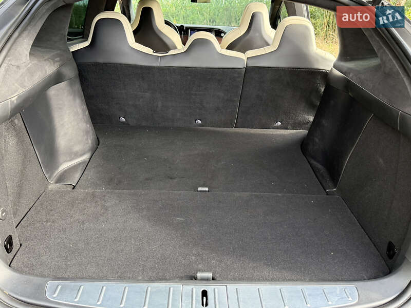 Внедорожник / Кроссовер Tesla Model X 2019 в Днепре