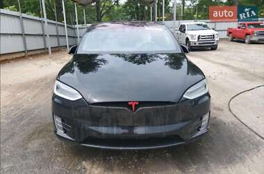 Внедорожник / Кроссовер Tesla Model X 2017 в 