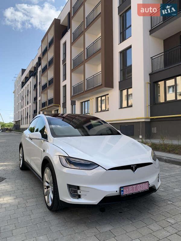 Внедорожник / Кроссовер Tesla Model X 2015 в Львове