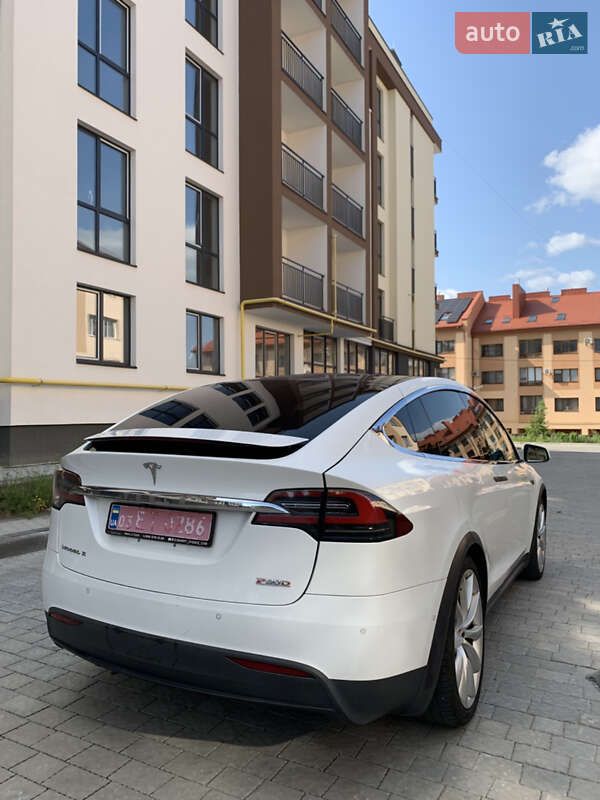 Внедорожник / Кроссовер Tesla Model X 2015 в Львове