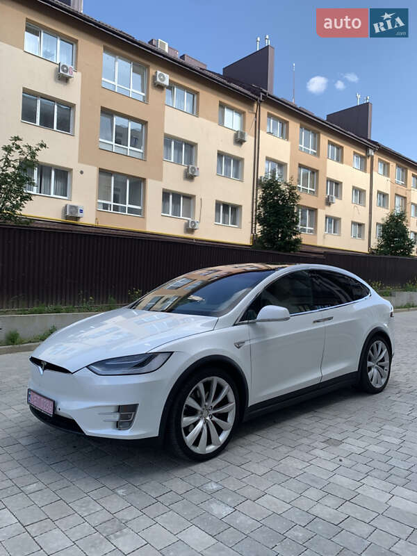 Внедорожник / Кроссовер Tesla Model X 2015 в Львове