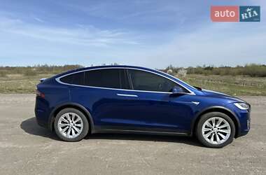 Позашляховик / Кросовер Tesla Model X 2016 в 