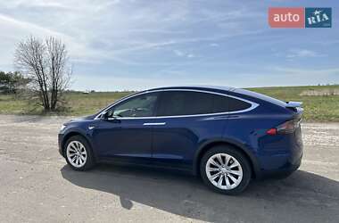 Позашляховик / Кросовер Tesla Model X 2016 в 