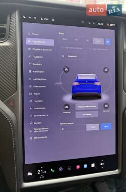 Позашляховик / Кросовер Tesla Model X 2019 в 