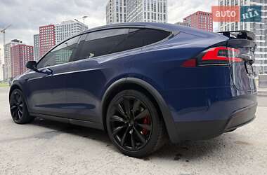 Позашляховик / Кросовер Tesla Model X 2019 в 