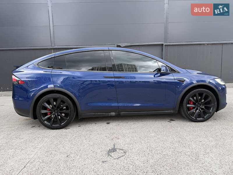 Позашляховик / Кросовер Tesla Model X 2019 в Києві