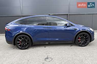 Позашляховик / Кросовер Tesla Model X 2019 в 