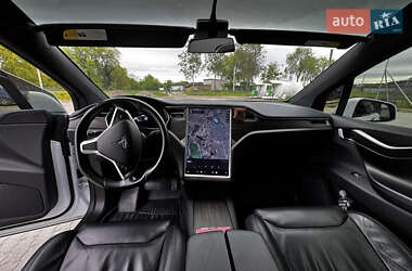 Внедорожник / Кроссовер Tesla Model X 2016 в 
