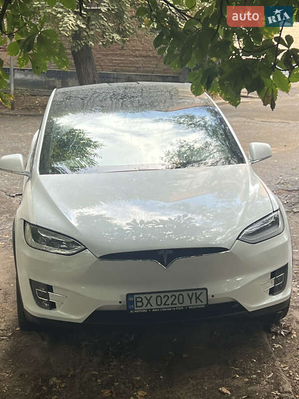 Позашляховик / Кросовер Tesla Model X 2020 в Хмельницькому