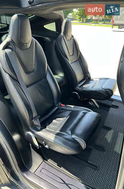 Внедорожник / Кроссовер Tesla Model X 2017 в 