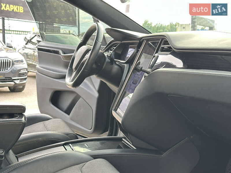 Позашляховик / Кросовер Tesla Model X 2018 в Харкові